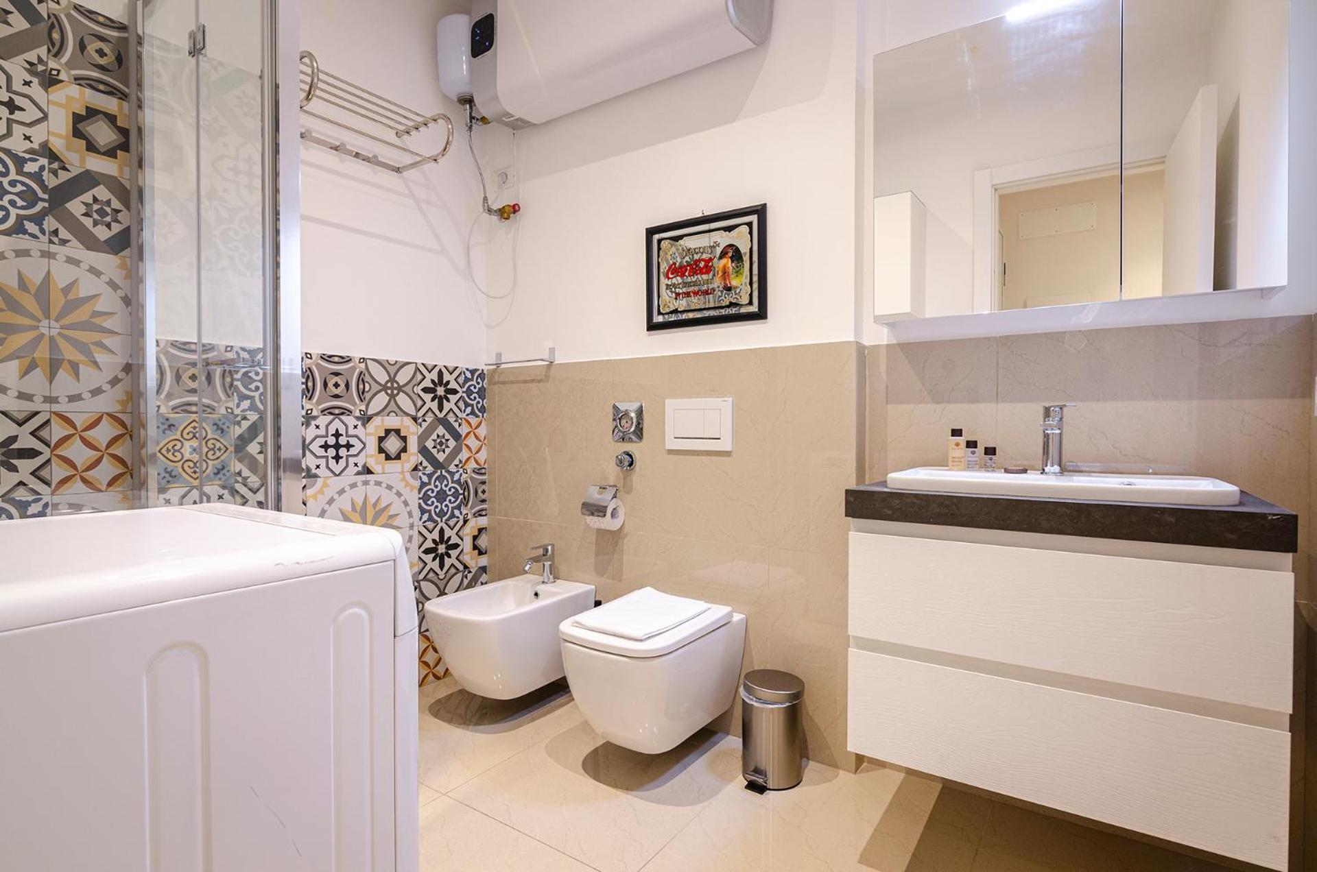 Ugo Bassi Lux Apartment Bologna Eksteriør bilde