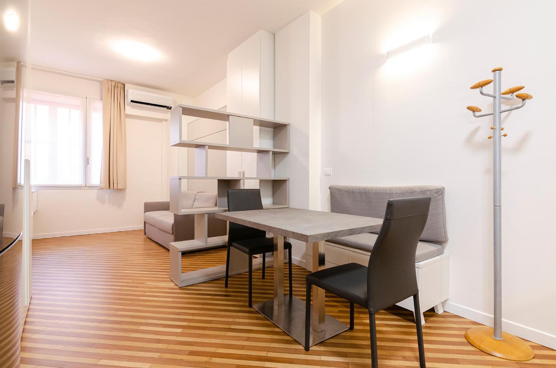 Ugo Bassi Lux Apartment Bologna Eksteriør bilde